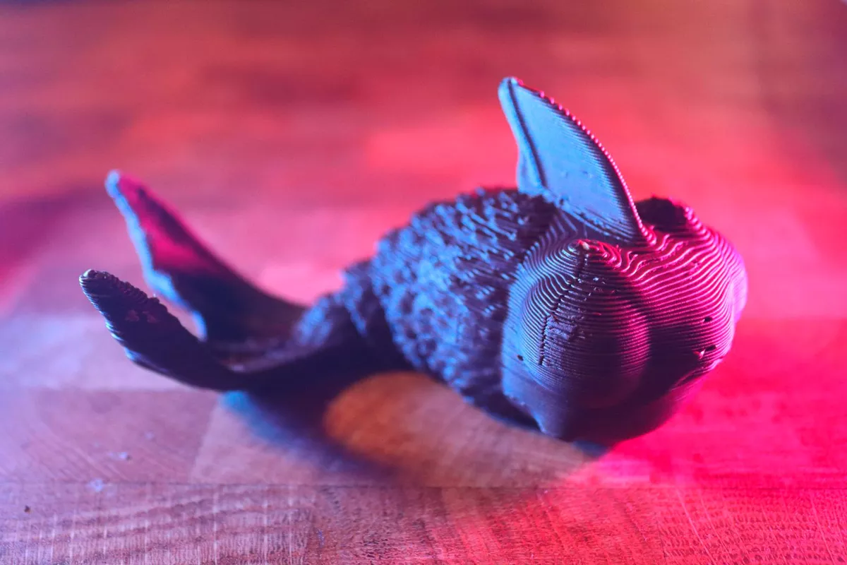 Von dem Cocoa Press 3D-Drucker ein gedruckter Fisch aus Schokolade