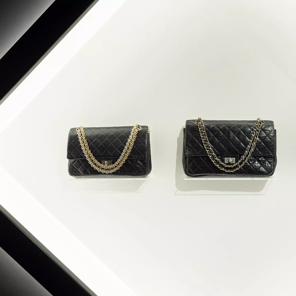 Zwei Chanel-Handtaschen.