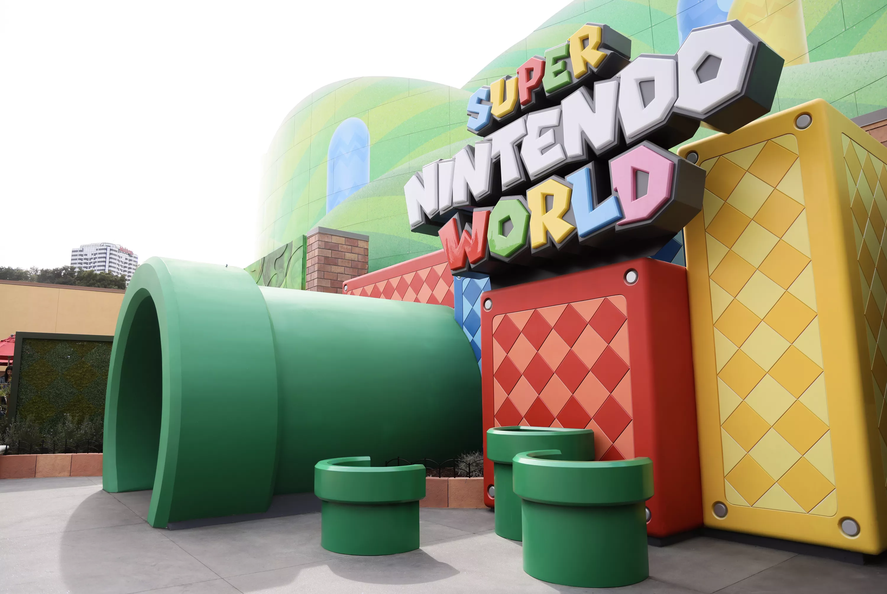 Der Eingang zur Super Nintendo World.
