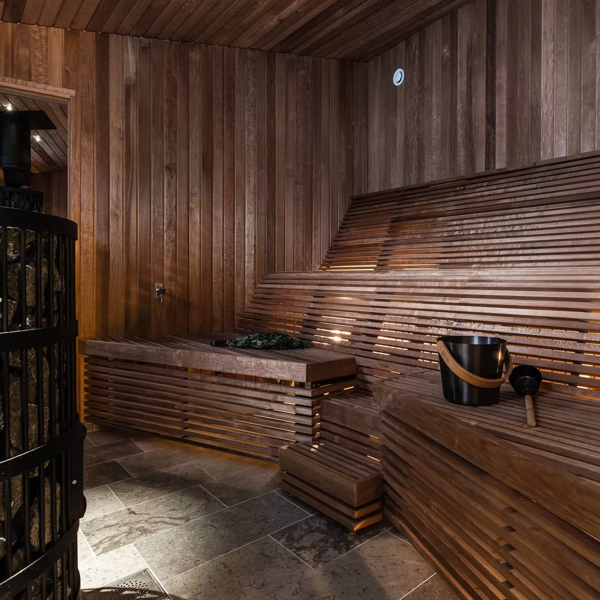 Sauna-Innenansicht im Arctic Bath Hotel.