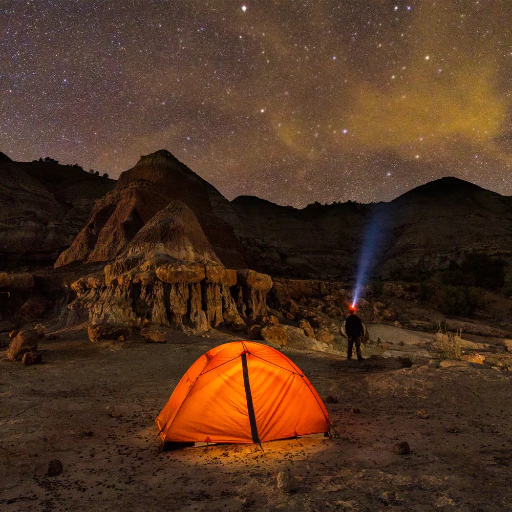 Wildcamping: Ein Zelt in der Natur.