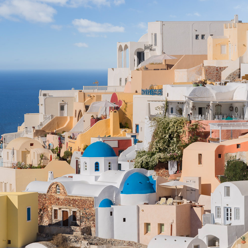 Die Häuser in Griechenland sind mit Kalkfarben gestrichen.