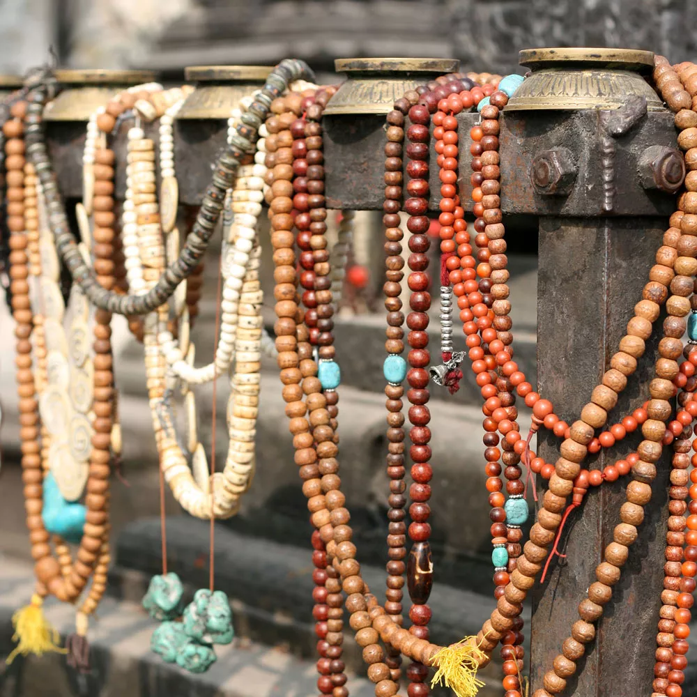 Malaketten werden für die Japa Mala Meditation genutzt.