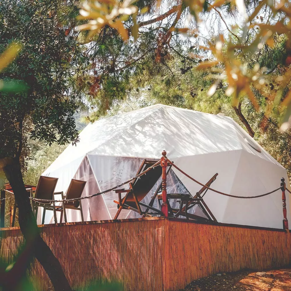 Luxury Camping: Eco Domes in der Natur