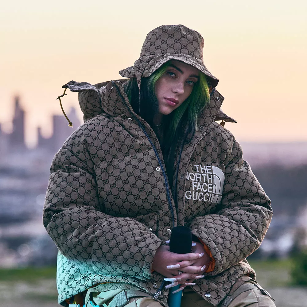 Billie Eilish trägt nachhaltige Mode von The Noth Face x Gucci