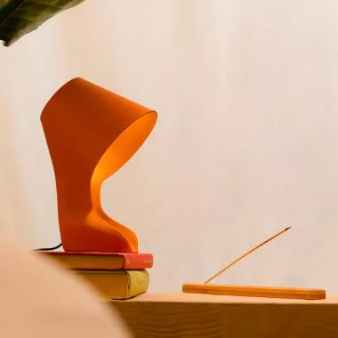 orangene Lampe von Krill Design